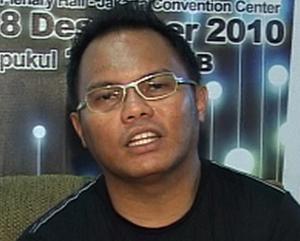 Badai Nyanyi di Album "Peace on Earth"