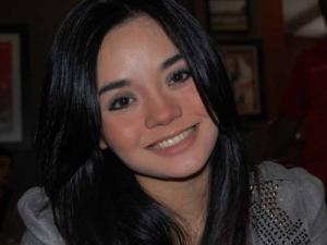 Pengalaman Gaib Gita Sinaga Pengalaman Gaib Gita Sinaga