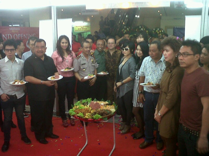 Nagaswara Original Store (N.O.S) Diresmikan, Live di NAGASWARA FM
