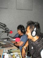 lets-play-live-interview-phoner-radio-nagaswara-fm-bogor-radiotemen-10-mei-2011-16