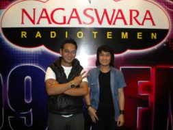 lets-play-live-interview-phoner-radio-nagaswara-fm-bogor-radiotemen-10-mei-2011-23