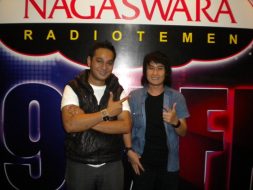lets-play-live-interview-phoner-radio-nagaswara-fm-bogor-radiotemen-10-mei-2011-24