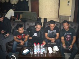 live-launching-brand-new-storm-bns-live-radio-nagaswara-fm-bogor-radiotemen-interview-studio-2-bns-3