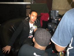 nagaswara-fm-live-launching-album-tqla-11-mei-2011-interview-ressa-herlambang-studio-2-01