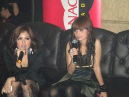 nagaswara-fm-live-launching-album-tqla-11-mei-2011-interview-t2-studio-2-04