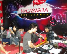 photo-govinda-phoner-di-nagaswara-fm-03-mei-2011-06
