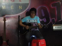 photo-live-temen-radio-souqy-audrey-08-mei-2011-radio-nagaswara-fm-bogor-radiotemen-15