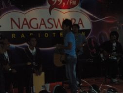 photo-live-temen-radio-souqy-audrey-08-mei-2011-radio-nagaswara-fm-bogor-radiotemen-29