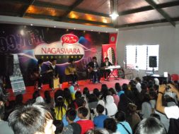photo-live-temen-radio-souqy-audrey-08-mei-2011-radio-nagaswara-fm-bogor-radiotemen-31