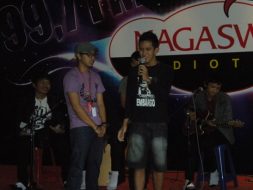 photo-live-temen-radio-souqy-audrey-08-mei-2011-radio-nagaswara-fm-bogor-radiotemen-37