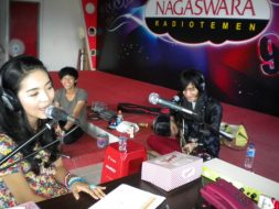 photo-nuri-maulida-phoner-interview-09-mei-201-radio-nagaswara-fm-bogor-radiotemen-27