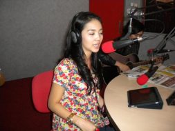 photo-nuri-maulida-phoner-interview-09-mei-201-radio-nagaswara-fm-bogor-radiotemen-33