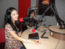 photo-nuri-maulida-phoner-interview-09-mei-201-radio-nagaswara-fm-bogor-radiotemen-36