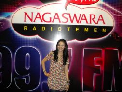 photo-nuri-maulida-phoner-interview-09-mei-201-radio-nagaswara-fm-bogor-radiotemen-53