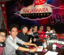 photo-we-so-happy-phoner-di-nagaswara-fm-02-mei-2011-bogor-radiotemen-07