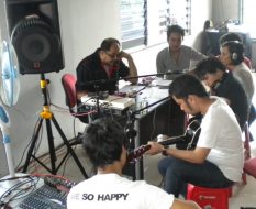 photo-we-so-happy-phoner-di-nagaswara-fm-02-mei-2011-bogor-radiotemen-17