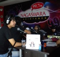 souqy-phoner-dan-live-interview-radio-nagaswara-fm-bogor-radiotemen-05-april-2011-01