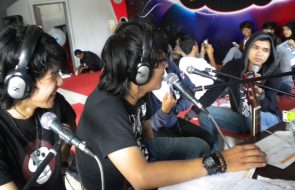 souqy-phoner-dan-live-interview-radio-nagaswara-fm-bogor-radiotemen-05-april-2011-08