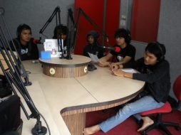 souqy-phoner-dan-live-interview-radio-nagaswara-fm-bogor-radiotemen-05-april-2011-20