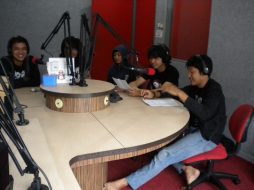 souqy-phoner-dan-live-interview-radio-nagaswara-fm-bogor-radiotemen-05-april-2011-23