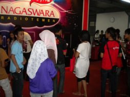 thito_live_temen_radio_nagaswara_fm_radiotemen_bogor_01_mei_2011_20