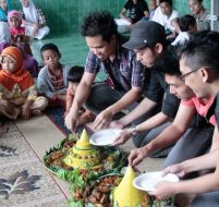 Drive Rayakan Ulang Tahun yang Ke-6