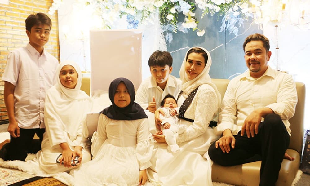 Baru Melahirkan Ratu Meta Siapkan Single Baru