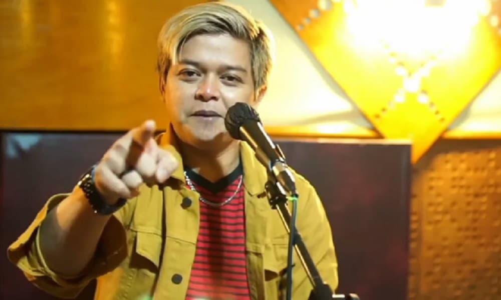Reza Seis Buat Lirik Lagu Menyentuh Hati