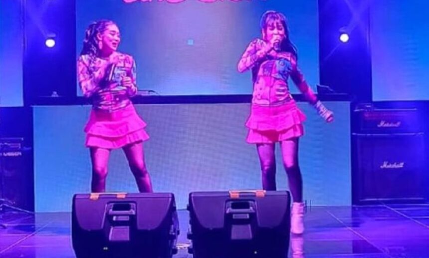 Duo Anggrek Tampil Memukau di Papua
