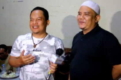 Faank Wali Band Ketemu Sohib Saat Nyantri Faank Wali Band Ketemu Sohib Saat Nyantri