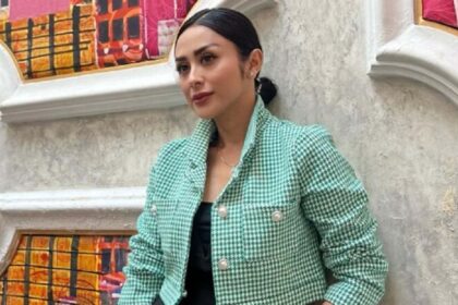 Selvi Kitty Akan Tetap Stay di Dunia Entertainment Selvi Kitty Akan Tetap Stay di Dunia Entertainment
