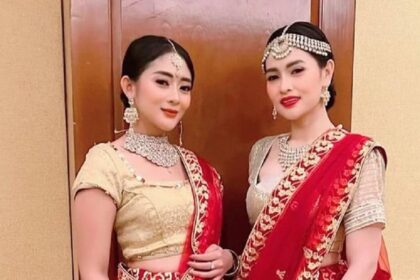 Duo Anggrek Tampil Cantik Sari India Duo Anggrek Tampil Cantik Sari India