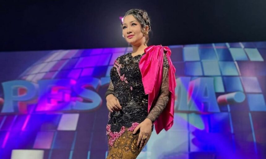 Fitri Carlina di AMI Awards 2023 Bersaing dengan Bunda Corla