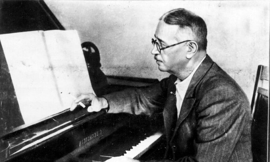 Uzeyir Hajibeyli Bapak Musik Klasik Azerbaijan