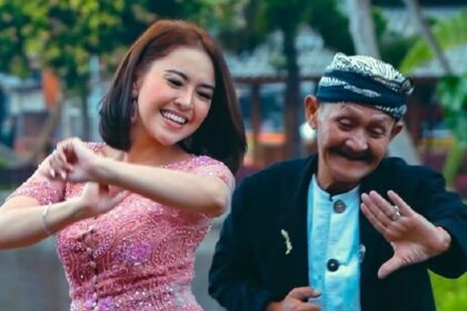 Baby Shima Senang Ki Daus Model Klip Bajidoran Baby Shima Senang Ki Daus Model Klip Bajidoran