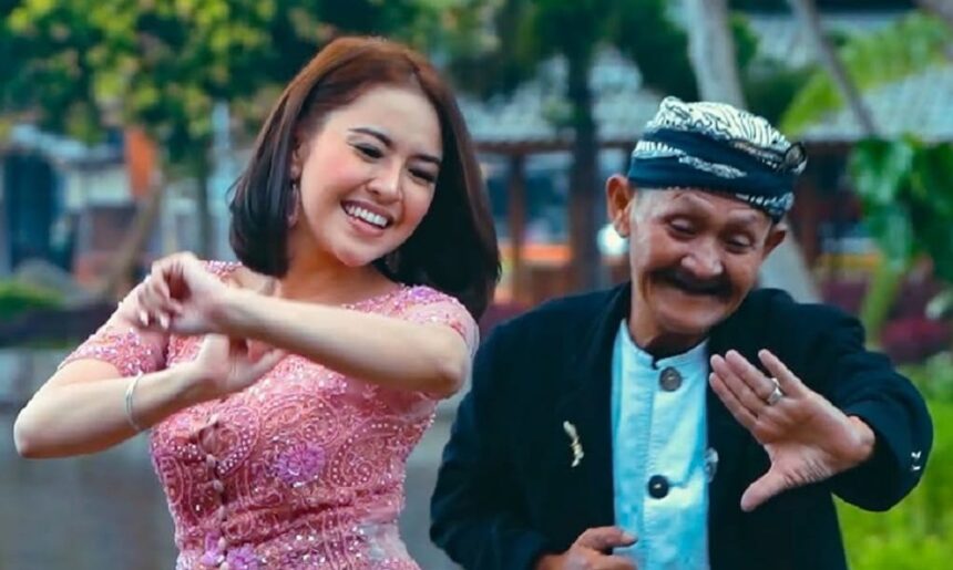 Baby Shima Senang Ki Daus Model Klip Bajidoran