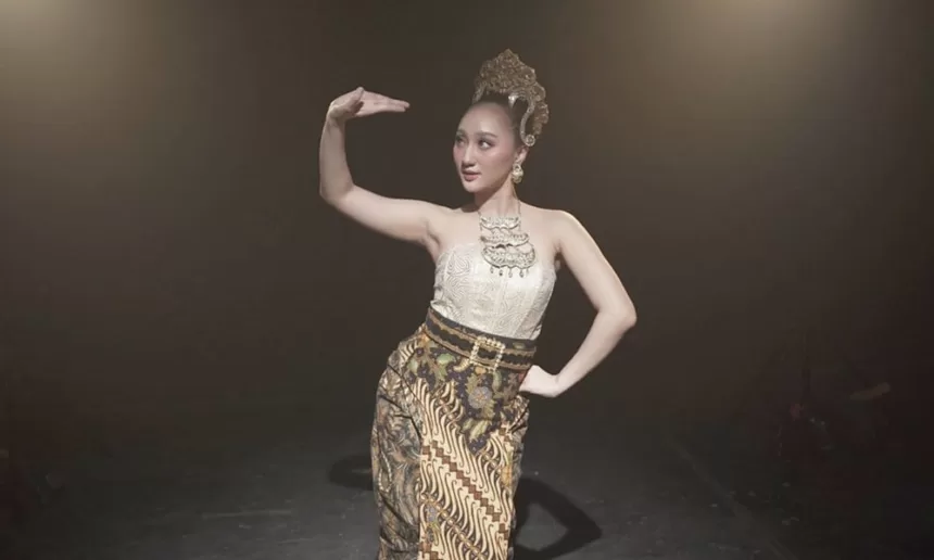 Full Dance K-Pop Klip Baru Sandrina