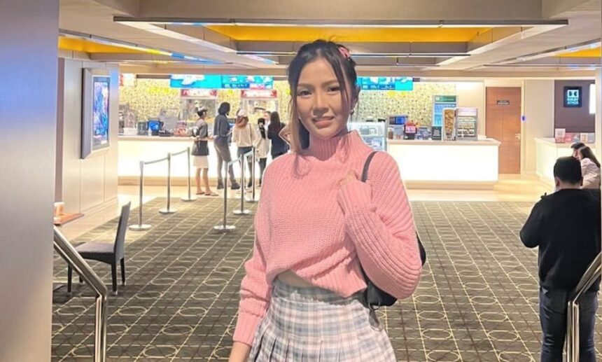 Gladys 2TikTok Sedih Ulang Tahun Kesepian