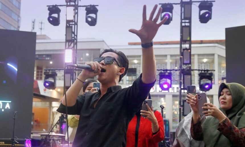 Lingga Luvia Band Peduli Masalah Sahabat