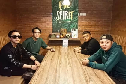 Luvia Band Sempat Dikira Band Malaysia