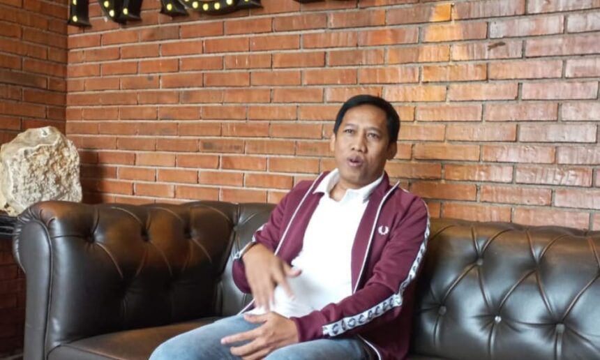 Pakle Lebih Suka Bawakan Lagu Sendiri