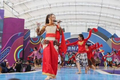 Sandrina Goyang Karawang Karnaval SCTV