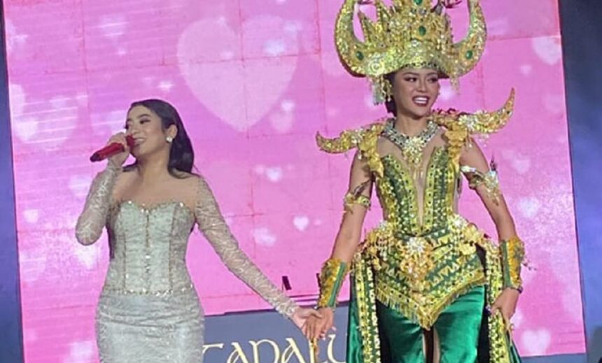 Vanessa Goeslaw Langganan Menyanyi Acara Puteri Indonesia