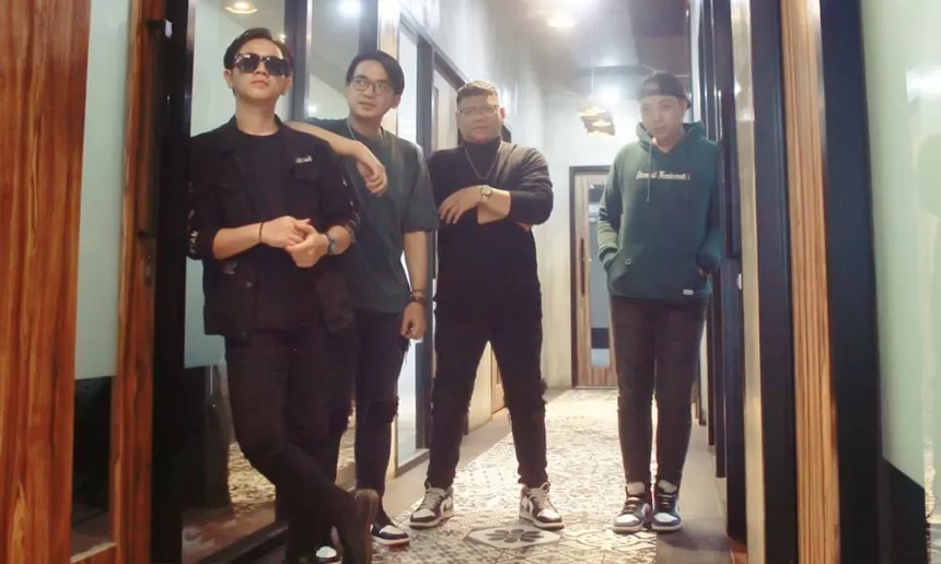 Luvia Band Rampungkan Rekaman Lagu Baru