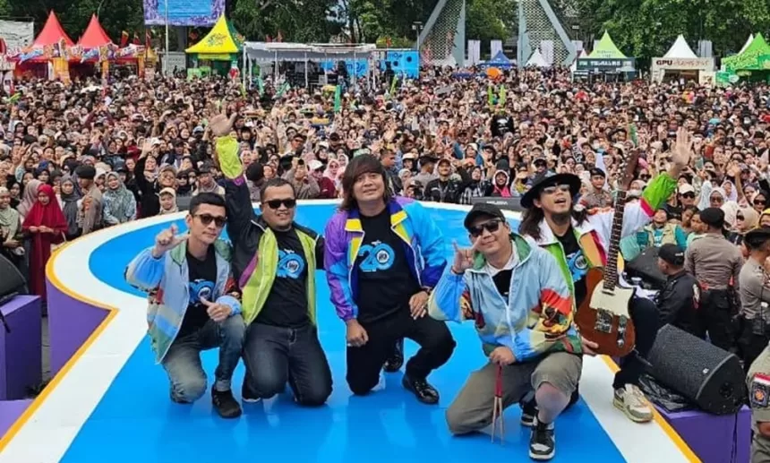 Angkasa Band Disambut Penggemar Garut