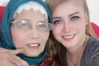 Bagi Velline Ayu Mama Teman Curhat Terbaik