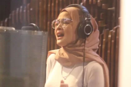 Hesty Berhijab Dapat Pujian dan Doa Netizen