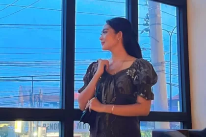 Yang Dilakukan Putri Duo Anggrek Saat Ultah Yang Dilakukan Putri Duo Anggrek Saat Ultah