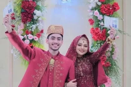 Diva Avida Puji Suaminya Sosok Sempurna Diva Avida Puji Suaminya Sosok Sempurna