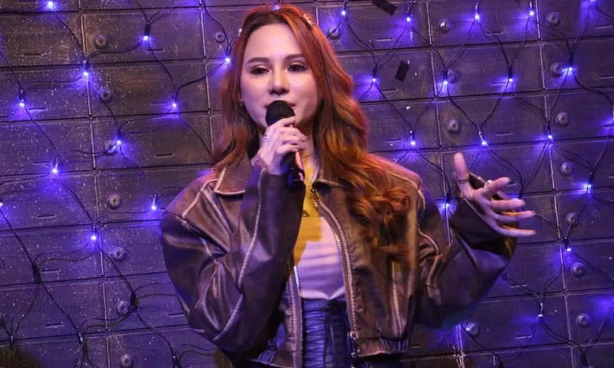 Wanita Harus Mandiri di Mata Resty Ananta